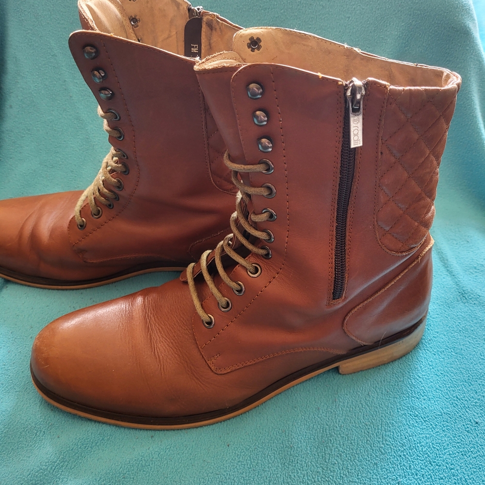 Men's Quilted Brown Leather Boots with Side Zipper